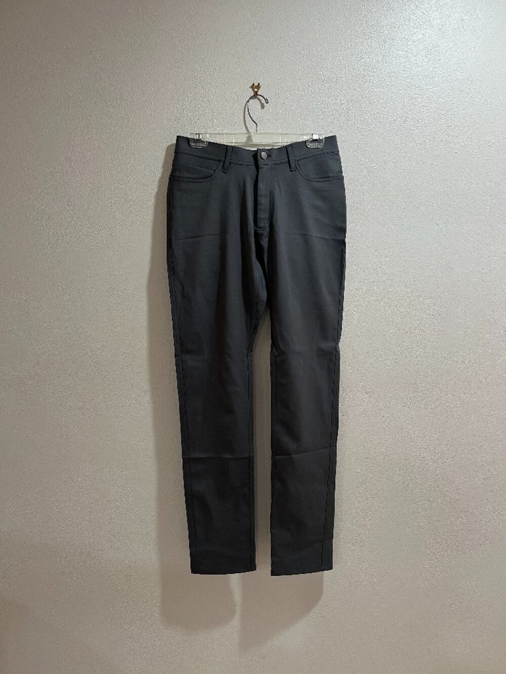 UNBOUND MERINO NWOT Men's/Unisex Gray Pants - Size 30x32